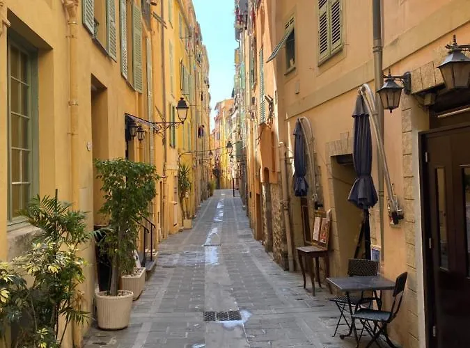 Renovated In The Heart Of The Old Town * Menton