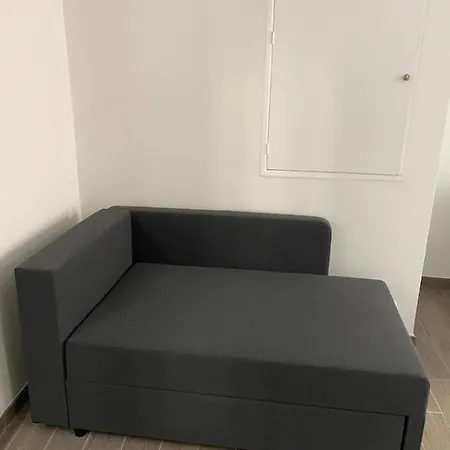 Апартаменты Renovated In The Heart Of The Old Town Ментона