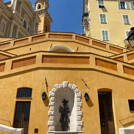 Renovated In The Heart Of The Old Town Апартаменты *