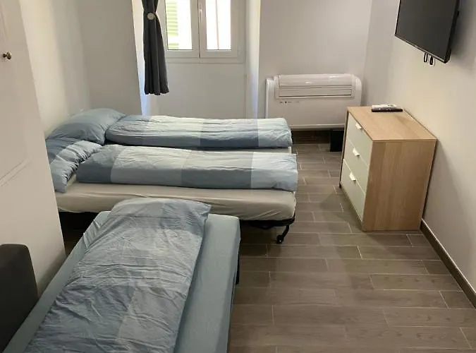 Renovated In The Heart Of The Old Town Appartement Menton