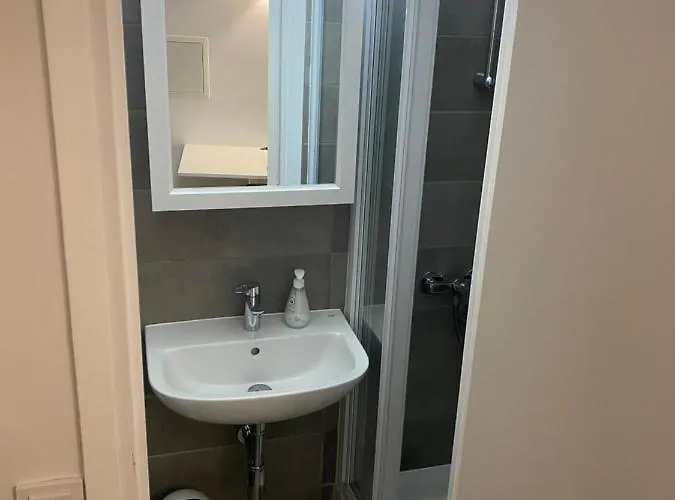 Appartement Renovated In The Heart Of The Old Town Menton